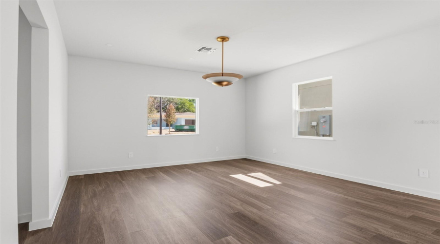 Lady Lake, Florida 32159, 4 Bedroom Bedrooms, ,2 Bathroombathrooms,Residential,For Sale,Skyfield,0,Mfrg5105317