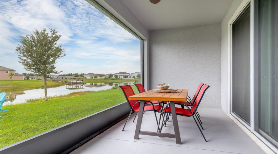 Screened Rear Porch