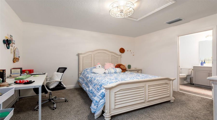 Bedroom 5 (Upstairs)