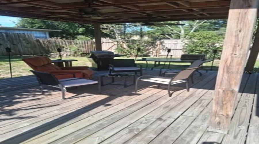 Deck/ Outdoor Living Area