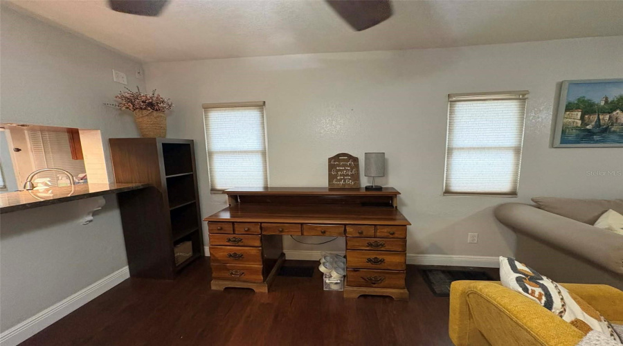 Main Living Room/Study Area