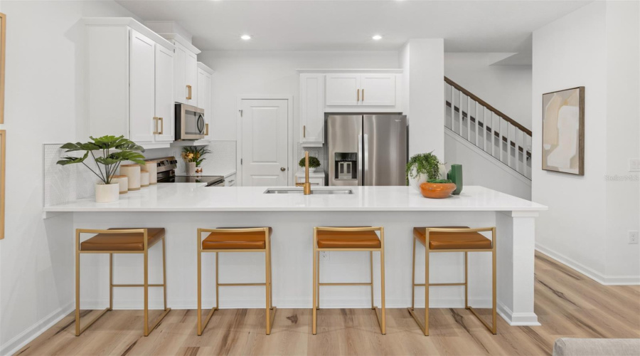 Hickory Grove Aurora Model Kitchen