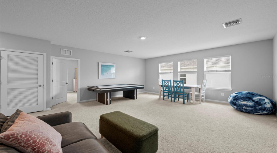 Sarasota, Florida 34240, 4 Bedroom Bedrooms, ,3 Bathroombathrooms,Residential,For Sale,Midnight Pearl,0,Mfra4699321