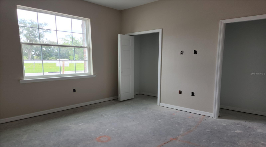 13X11 Br 2, Double Closets