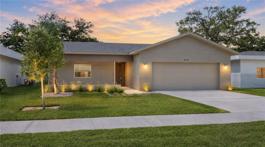 Lady Lake, Florida 32159, 4 Bedroom Bedrooms, ,2 Bathroombathrooms,Residential,For Sale,Skyfield,0,Mfrg5105180