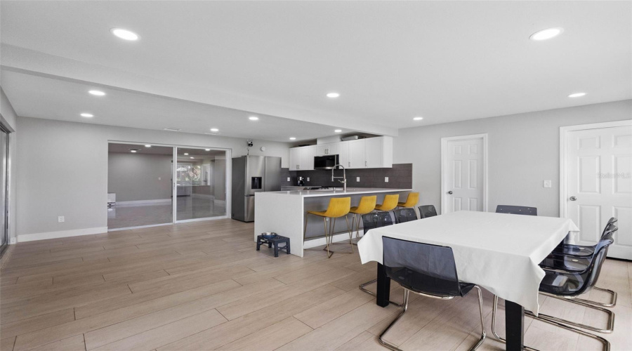 Dining Room/ Kitchen