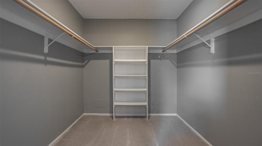 Tampa, Florida 33615, 1 Bedroom Bedrooms, ,1 Bathroombathrooms,Residential,For Sale,Nacido,0,Mfrtb8523625