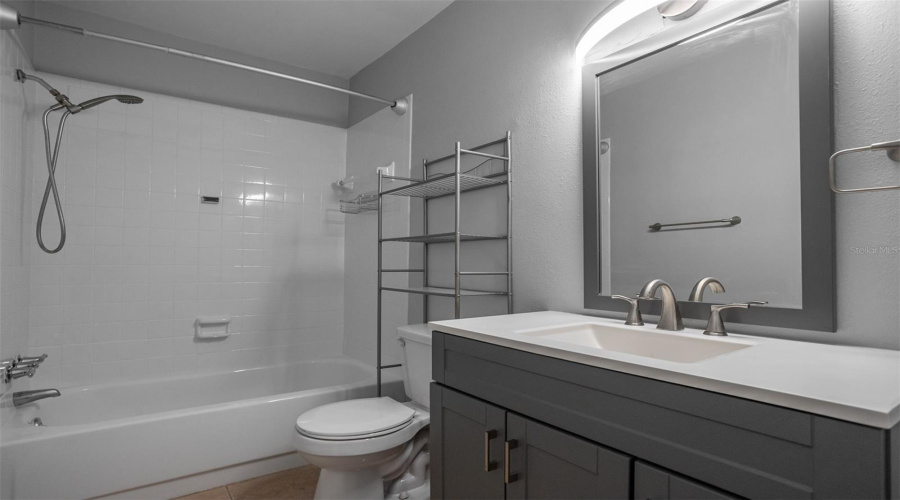 Tampa, Florida 33615, 1 Bedroom Bedrooms, ,1 Bathroombathrooms,Residential,For Sale,Nacido,0,Mfrtb8523625