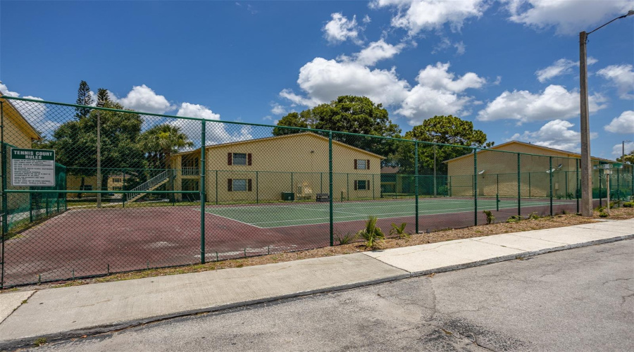 Tampa, Florida 33615, 1 Bedroom Bedrooms, ,1 Bathroombathrooms,Residential,For Sale,Nacido,0,Mfrtb8523625