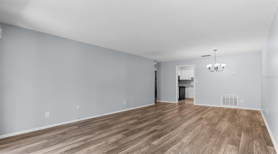 Tampa, Florida 33615, 1 Bedroom Bedrooms, ,1 Bathroombathrooms,Residential,For Sale,Nacido,0,Mfrtb8523625