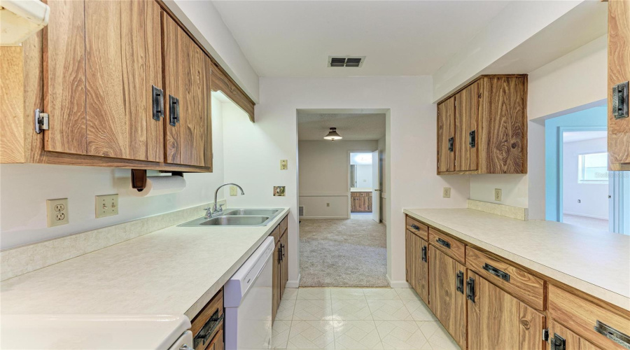 Bradenton, Florida 34207, 1 Bedroom Bedrooms, ,1 Bathroombathrooms,Residential,For Sale,Fountain Lake,0,Mfra4699538
