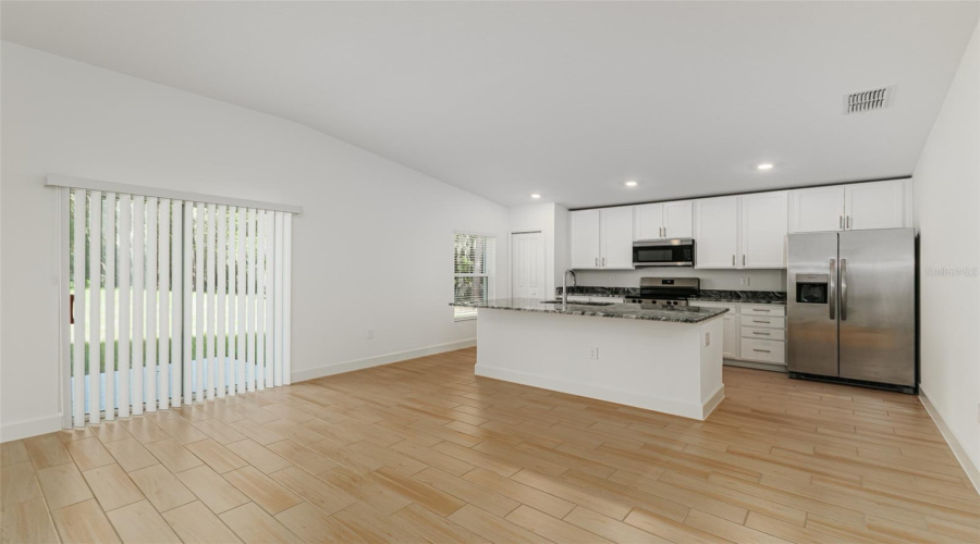 Winter Haven, Florida 33880, 3 Bedroom Bedrooms, ,2 Bathroombathrooms,Residential,For Sale,Thornhill,0,Mfrl4962366