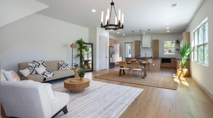 Tampa, Florida 33607, 3 Bedroom Bedrooms, ,2 Bathroombathrooms,Residential,For Sale,Arch,0,Mfrtb8515990