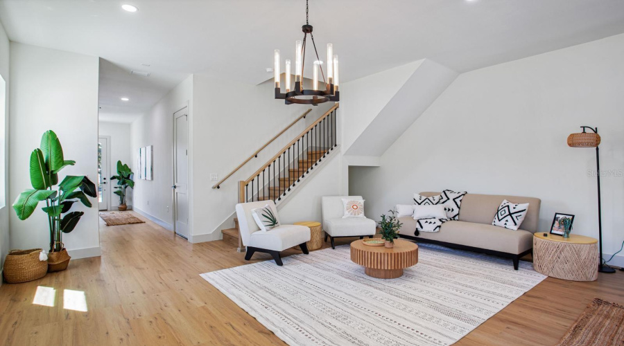 Tampa, Florida 33607, 3 Bedroom Bedrooms, ,2 Bathroombathrooms,Residential,For Sale,Arch,0,Mfrtb8515990