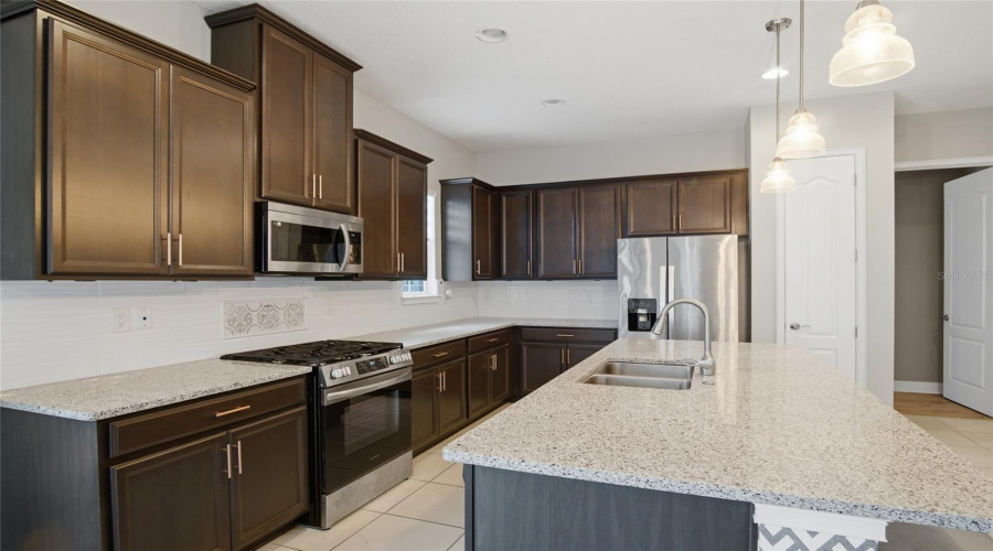 St Cloud, Florida 34772, 3 Bedroom Bedrooms, ,2 Bathroombathrooms,Residential,For Sale,Fountainwood,0,Mfro6415240