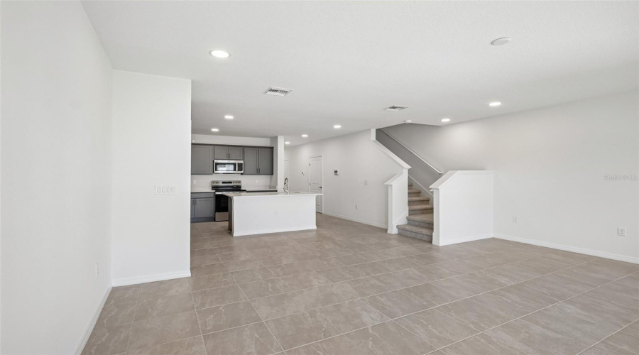 Zephyrhills, Florida 33541, 3 Bedroom Bedrooms, ,2 Bathroombathrooms,Residential,For Sale,Turpins,0,Mfrtb8519421
