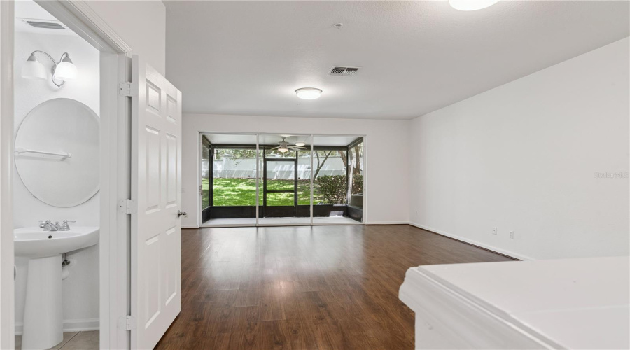 Orlando, Florida 32819, 3 Bedroom Bedrooms, ,2 Bathroombathrooms,Residential,For Sale,Sperone,0,Mfro6424770