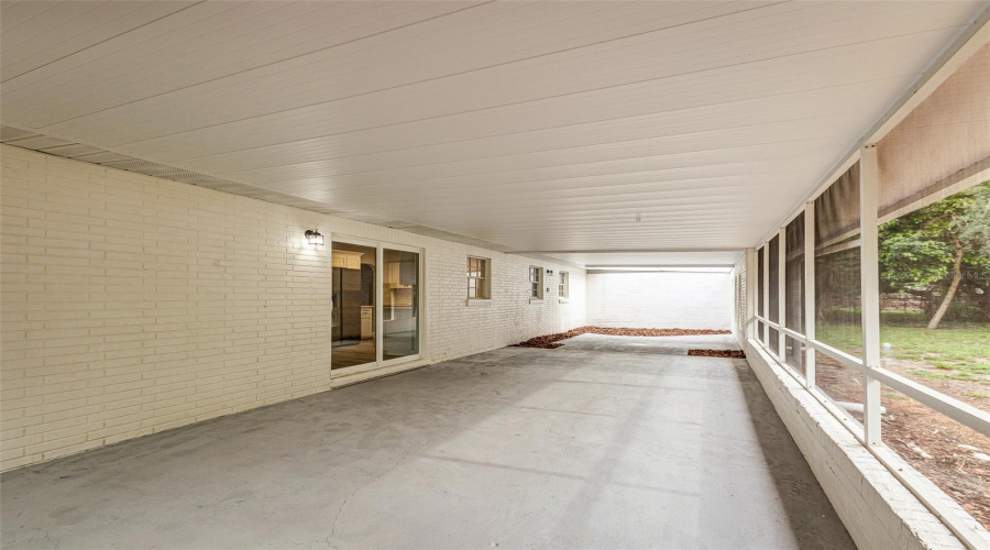 Lake Wales, Florida 33898, 3 Bedroom Bedrooms, ,2 Bathroombathrooms,Residential,For Sale,Capps,0,Mfrl4963688
