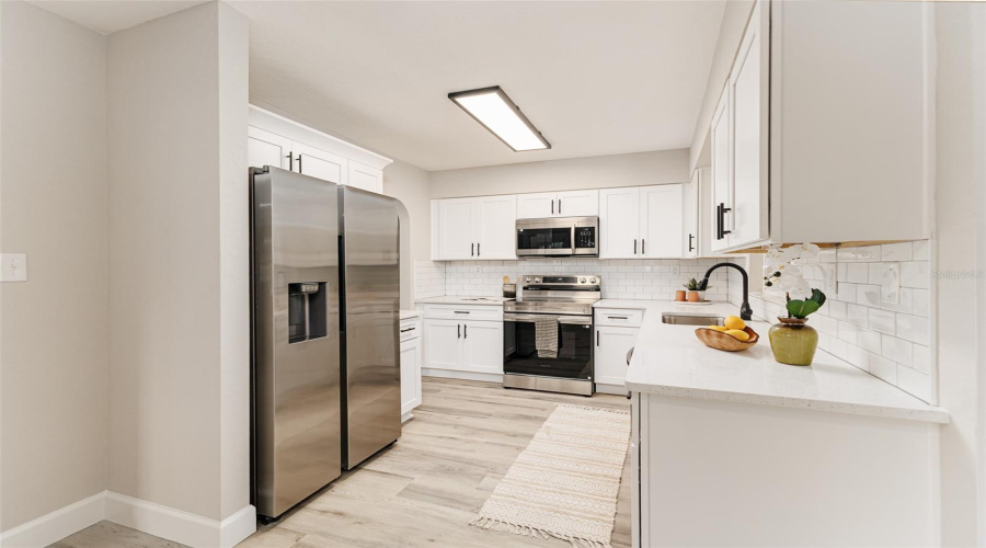 Lake Wales, Florida 33898, 3 Bedroom Bedrooms, ,2 Bathroombathrooms,Residential,For Sale,Capps,0,Mfrl4963688