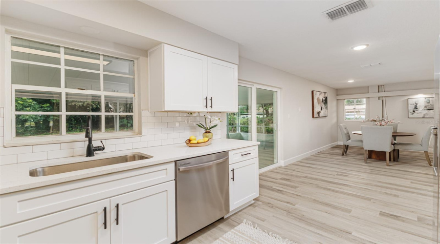 Lake Wales, Florida 33898, 3 Bedroom Bedrooms, ,2 Bathroombathrooms,Residential,For Sale,Capps,0,Mfrl4963688