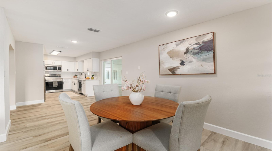 Lake Wales, Florida 33898, 3 Bedroom Bedrooms, ,2 Bathroombathrooms,Residential,For Sale,Capps,0,Mfrl4963688