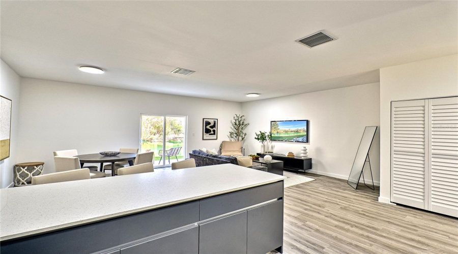 Gainesville, Florida 32605, 3 Bedroom Bedrooms, ,3 Bathroombathrooms,Residential,For Sale,29Th,0,Mfrgc541188