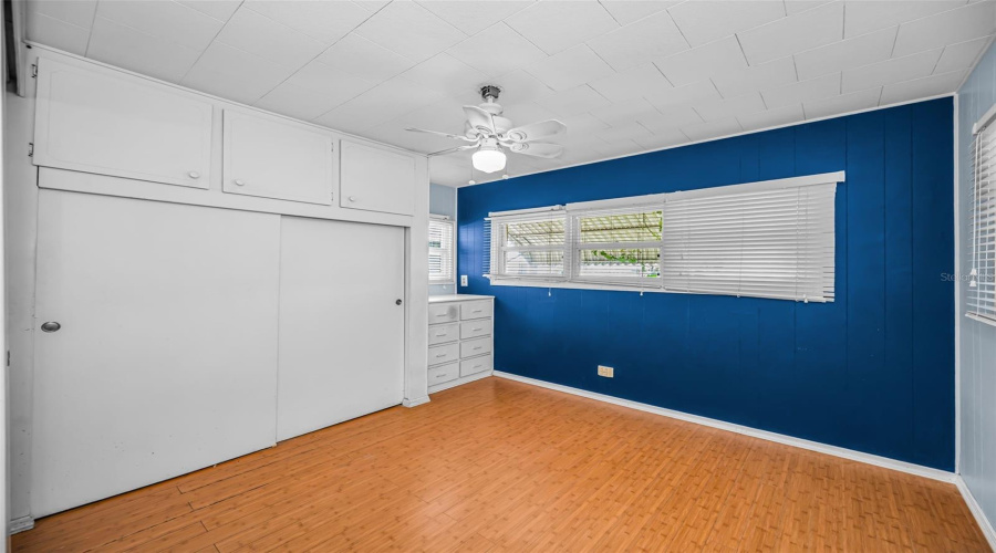 Largo, Florida 33773, 2 Bedroom Bedrooms, ,2 Bathroombathrooms,Residential,For Sale,Tahitian,0,Mfrtb8529171