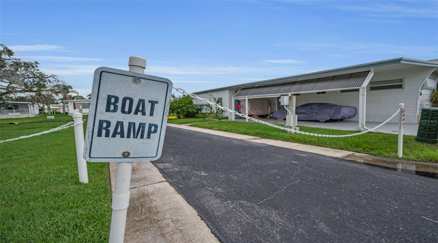 Largo, Florida 33773, 2 Bedroom Bedrooms, ,2 Bathroombathrooms,Residential,For Sale,Tahitian,0,Mfrtb8529171