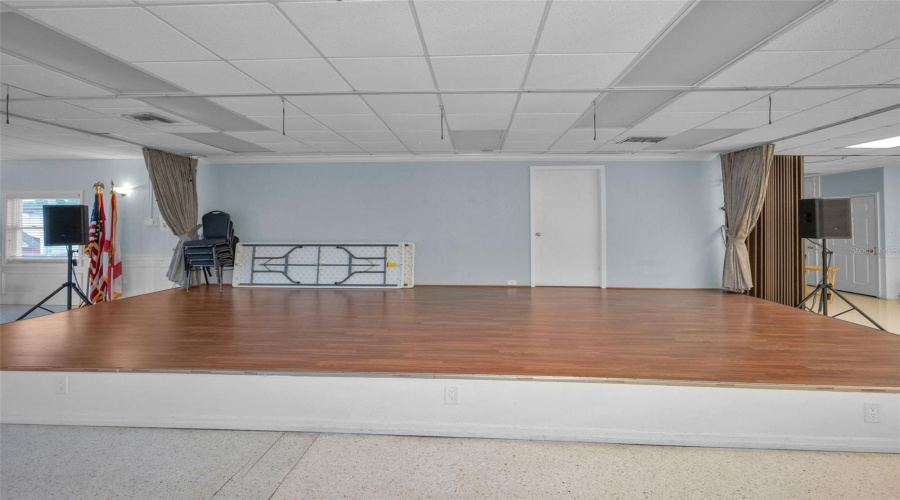 Largo, Florida 33773, 2 Bedroom Bedrooms, ,2 Bathroombathrooms,Residential,For Sale,Tahitian,0,Mfrtb8529171