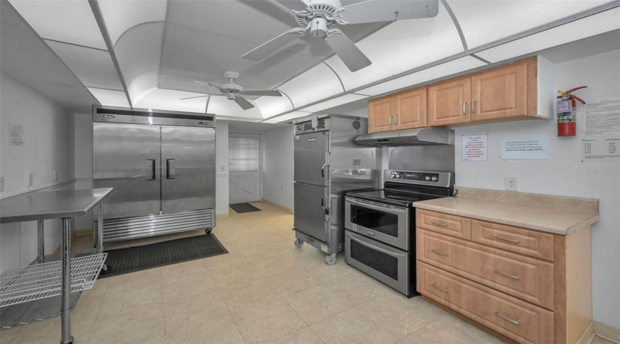 Largo, Florida 33773, 2 Bedroom Bedrooms, ,2 Bathroombathrooms,Residential,For Sale,Tahitian,0,Mfrtb8529171