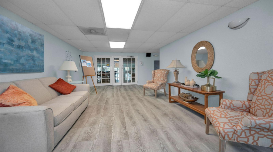 Largo, Florida 33773, 2 Bedroom Bedrooms, ,2 Bathroombathrooms,Residential,For Sale,Tahitian,0,Mfrtb8529171