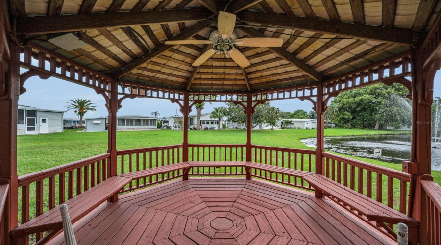 Largo, Florida 33773, 2 Bedroom Bedrooms, ,2 Bathroombathrooms,Residential,For Sale,Tahitian,0,Mfrtb8529171