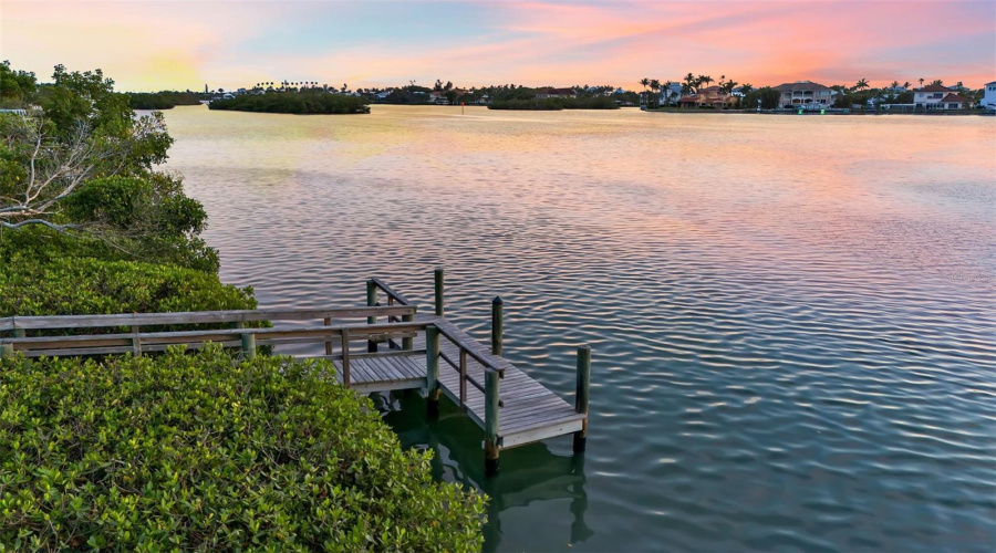 Nokomis, Florida 34275, 3 Bedroom Bedrooms, ,2 Bathroombathrooms,Residential,For Sale,Laurel,0,Mfra4694029