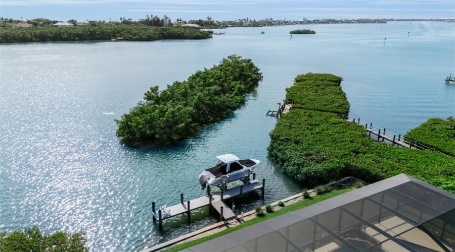 Nokomis, Florida 34275, 3 Bedroom Bedrooms, ,2 Bathroombathrooms,Residential,For Sale,Laurel,0,Mfra4694029