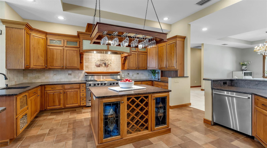 Nokomis, Florida 34275, 3 Bedroom Bedrooms, ,2 Bathroombathrooms,Residential,For Sale,Laurel,0,Mfra4694029