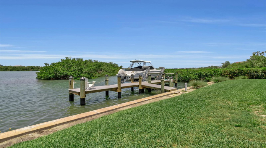 Nokomis, Florida 34275, 3 Bedroom Bedrooms, ,2 Bathroombathrooms,Residential,For Sale,Laurel,0,Mfra4694029