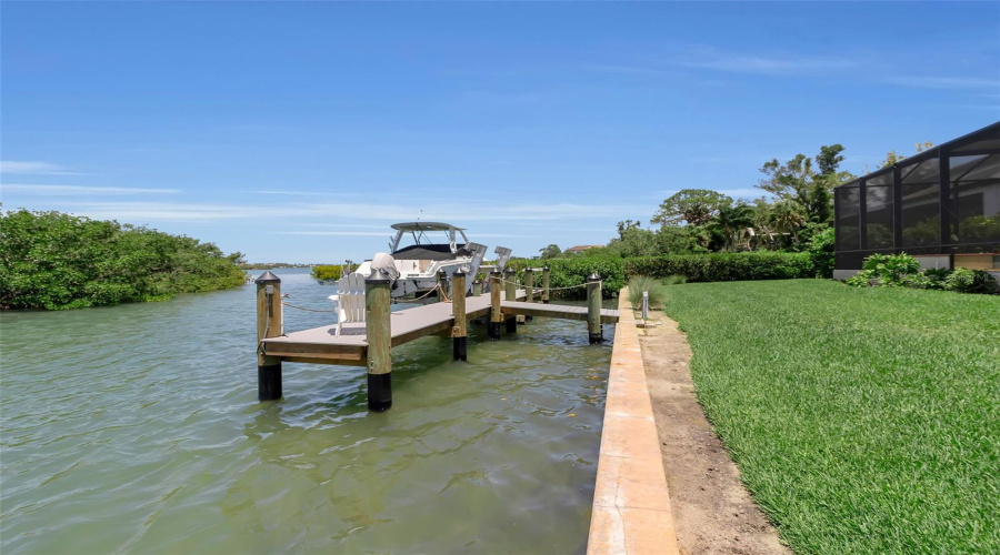 Nokomis, Florida 34275, 3 Bedroom Bedrooms, ,2 Bathroombathrooms,Residential,For Sale,Laurel,0,Mfra4694029
