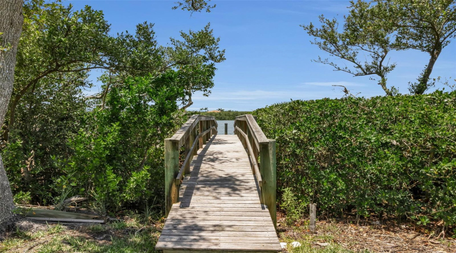 Nokomis, Florida 34275, 3 Bedroom Bedrooms, ,2 Bathroombathrooms,Residential,For Sale,Laurel,0,Mfra4694029