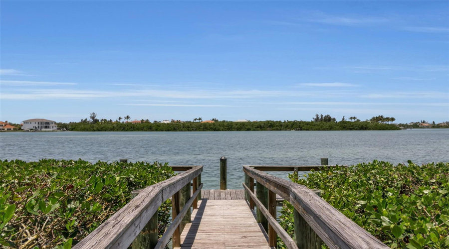 Nokomis, Florida 34275, 3 Bedroom Bedrooms, ,2 Bathroombathrooms,Residential,For Sale,Laurel,0,Mfra4694029