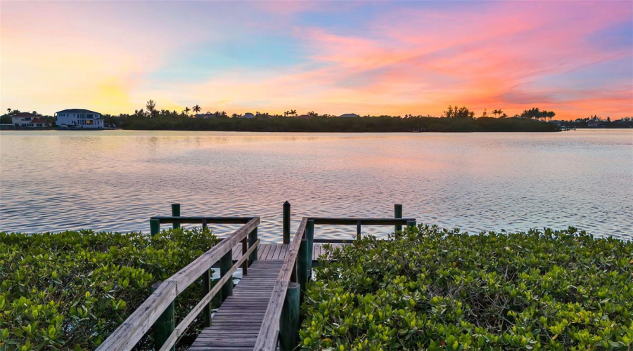Nokomis, Florida 34275, 3 Bedroom Bedrooms, ,2 Bathroombathrooms,Residential,For Sale,Laurel,0,Mfra4694029