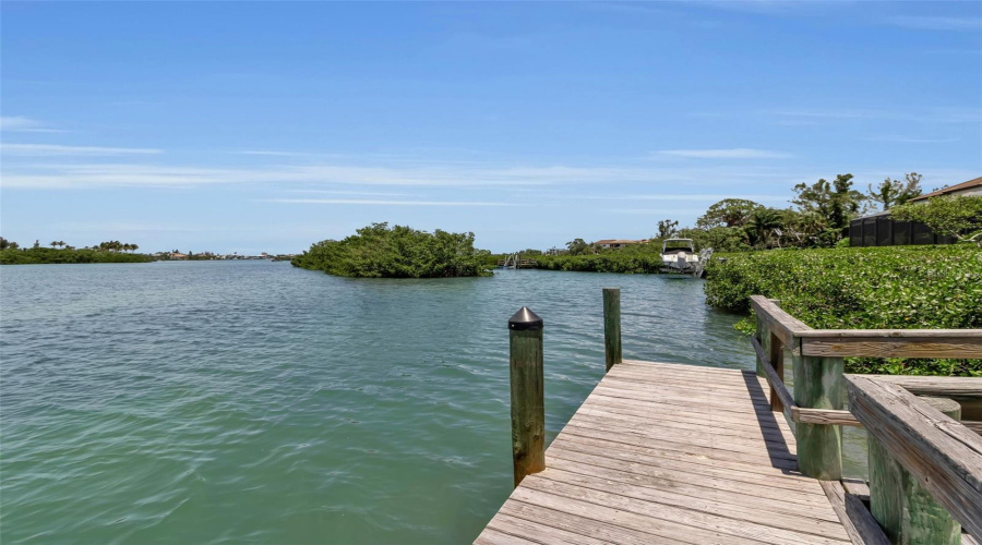 Nokomis, Florida 34275, 3 Bedroom Bedrooms, ,2 Bathroombathrooms,Residential,For Sale,Laurel,0,Mfra4694029