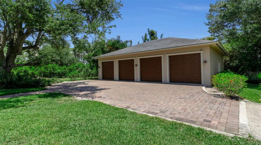 Nokomis, Florida 34275, 3 Bedroom Bedrooms, ,2 Bathroombathrooms,Residential,For Sale,Laurel,0,Mfra4694029