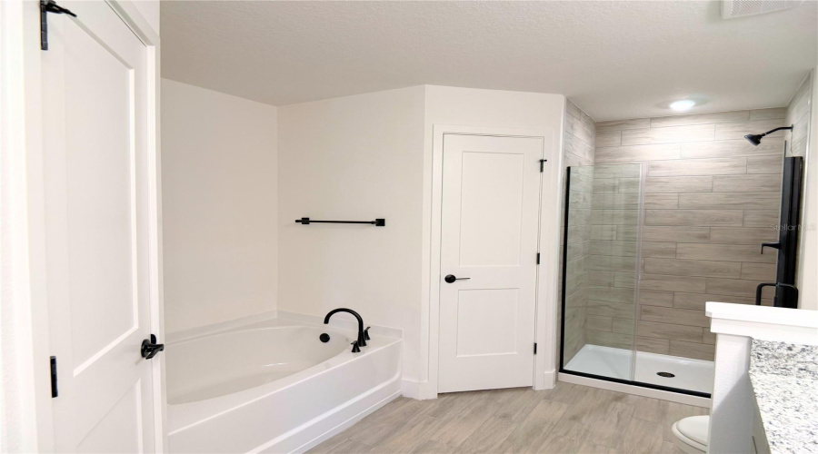 Dade City, Florida 33523, 4 Bedroom Bedrooms, ,2 Bathroombathrooms,Residential,For Sale,Hidden View Circle,0,Mfrtb8524758