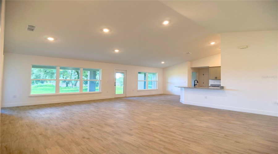 Dade City, Florida 33523, 4 Bedroom Bedrooms, ,2 Bathroombathrooms,Residential,For Sale,Hidden View Circle,0,Mfrtb8524758