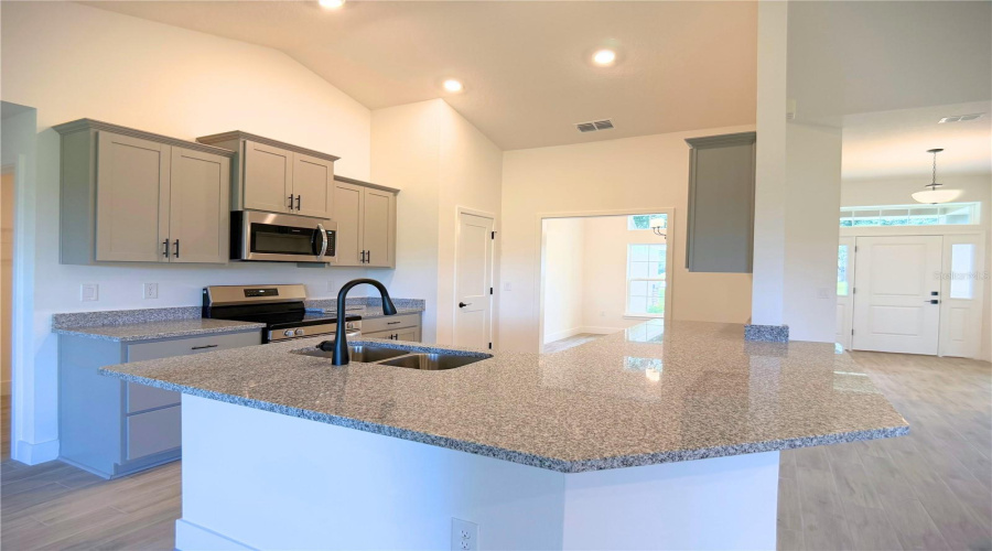 Dade City, Florida 33523, 4 Bedroom Bedrooms, ,2 Bathroombathrooms,Residential,For Sale,Hidden View Circle,0,Mfrtb8524758