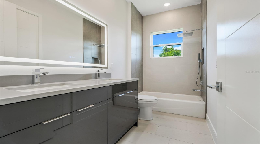Palm Coast, Florida 32137, 4 Bedroom Bedrooms, ,3 Bathroombathrooms,Residential,For Sale,New Leatherwood,0,Mfro6409896
