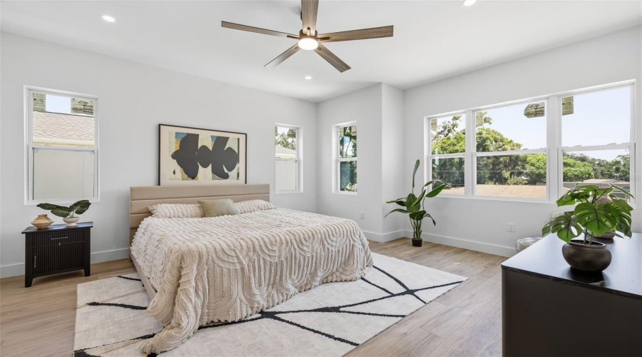 Tampa, Florida 33610, 4 Bedroom Bedrooms, ,3 Bathroombathrooms,Residential,For Sale,17Th,0,Mfrtb8530430