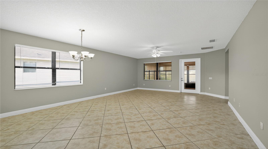 Kissimmee, Florida 34759, 2 Bedroom Bedrooms, ,2 Bathroombathrooms,Residential,For Sale,Presido Park,0,Mfrtb8429298