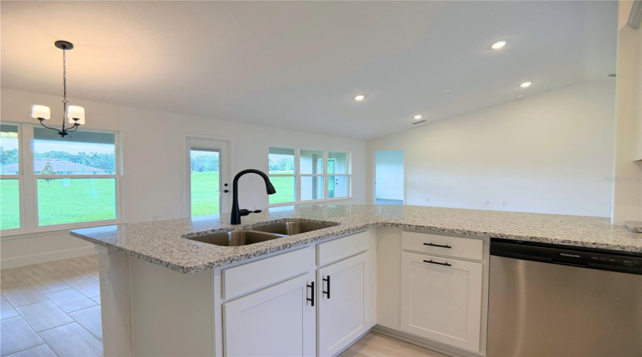 Dade City, Florida 33523, 4 Bedroom Bedrooms, ,2 Bathroombathrooms,Residential,For Sale,Hidden View Circle,0,Mfrtb8456366