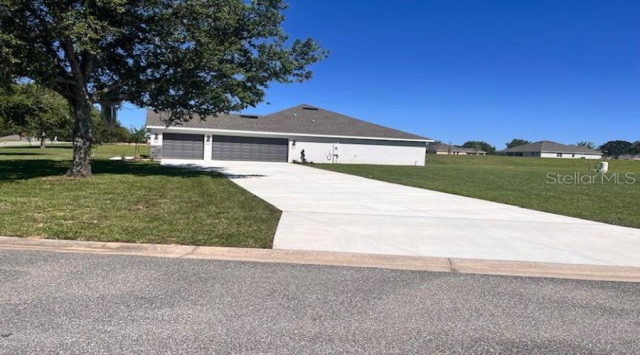 Dade City, Florida 33523, 4 Bedroom Bedrooms, ,2 Bathroombathrooms,Residential,For Sale,Hidden View Circle,0,Mfrtb8456366